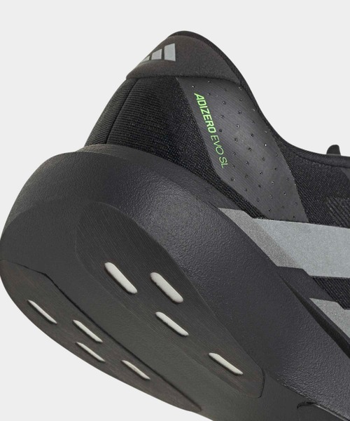adidas(アディダス)の「アディゼロ EVO SL / Adizero EVO SL / ランニングシューズ / アディダス adidas(スニーカー・メンズ・ブラック・27.5cm/27.0cm/26.5cm/26.0cm/25.5cm/25.0cm/24.5cm/29.0cm/28.5cm/28.0cm)」の7枚目の写真