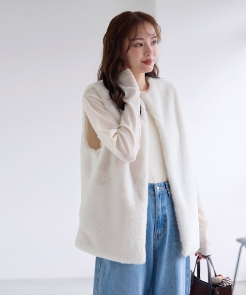 Pierrot（ピエロ）の「フェイクファージレ（ベスト・レディース・モカ/アイボリー・M）」の4枚目の写真