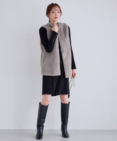 Pierrot（ピエロ）の「フェイクファージレ（ベスト・レディース・モカ/アイボリー・M）」の14枚目の写真