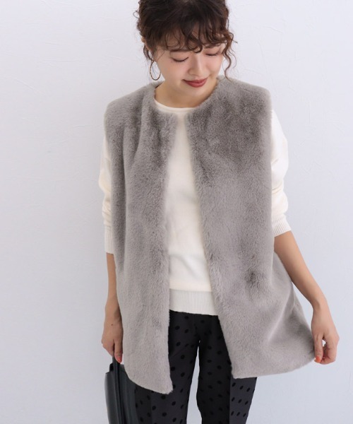 Pierrot（ピエロ）の「フェイクファージレ（ベスト・レディース・モカ/アイボリー・M）」の17枚目の写真