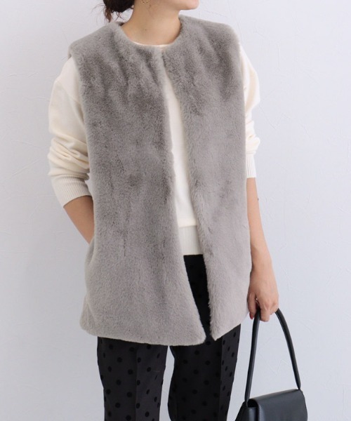 Pierrot（ピエロ）の「フェイクファージレ（ベスト・レディース・モカ/アイボリー・M）」の18枚目の写真