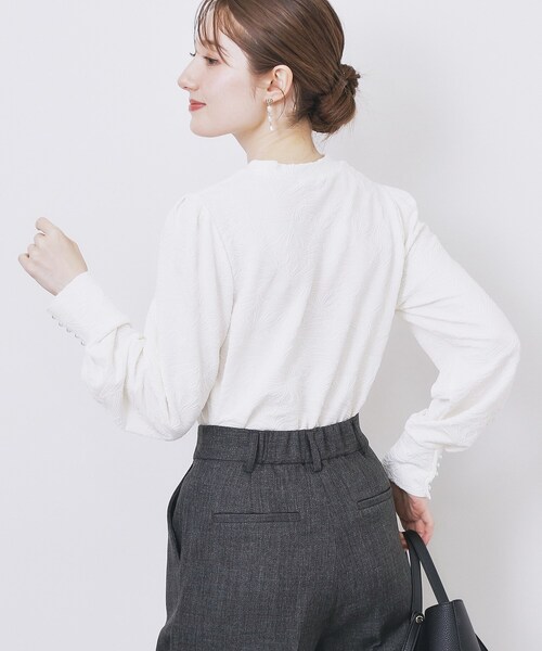 index（インデックス）の「フラワージャカードパフスリーブトップス【洗濯機OK】（Tシャツ/カットソー・レディース・オフホワイト/ブラック/ピンク系・40/38/36/42）」の10枚目の写真