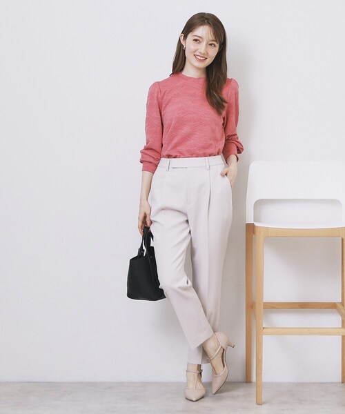 index（インデックス）の「フラワージャカードパフスリーブトップス【洗濯機OK】（Tシャツ/カットソー・レディース・オフホワイト/ブラック/ピンク系・40/38/36/42）」の8枚目の写真