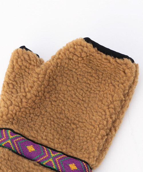 FREAK'S STORE（フリークスストア）の「限定展開 KAVU/カブー カブー ボアグローブ / 19821111（手袋・メンズ・オリーブ/ブラック/ベージュ・MEDIUM）」の6枚目の写真