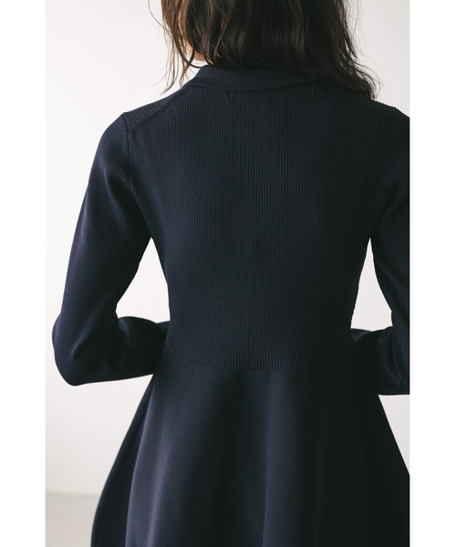 STYLEMIXER（スタイルミキサー）の「【ベストセラー】フォルムポロニットワンピース（ワンピース・レディース・ネイビー/キャメル/ライトベージュ・SMALL/MEDIUM）」の19枚目の写真