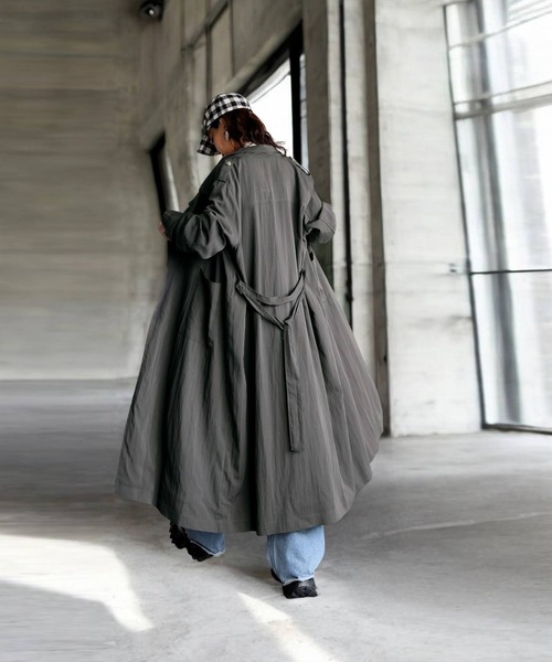 antiqua(アンティカ)の「トレンチトッパーコート(トレンチコート・レディース・グレイッシュベージュ/ダークグレー/アッシュグレー・ONESIZE)」の8枚目の写真