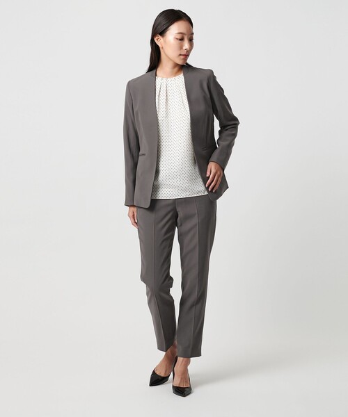 A DAY IN THE LIFE UNITED ARROWS(アデイインザライフユナイテッドアローズ)の「ダブルクロス Vネックジャケット ‐セットアップ対応・ウォッシャブル(Tシャツ/カットソー・レディース・ブラック/その他7/ネイビー/ダークグレー/モカ・40/38/36)」の7枚目の写真