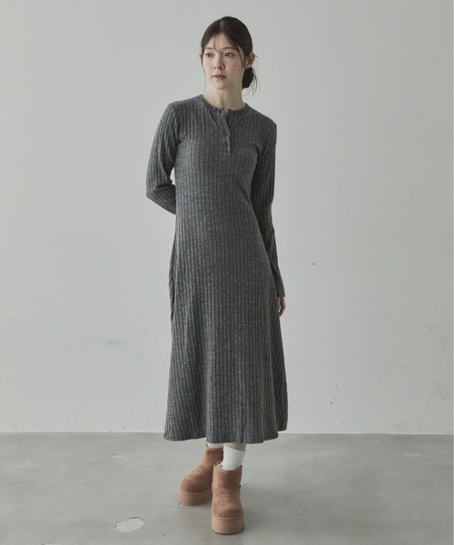 ヘンリーネックリブニットワンピース（ワンピース）｜VIVID LADY