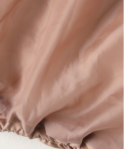 Right-on（ライトオン）の「【HONEYSUCKLE ROSE】中綿ショートジャケット（スッキリシルエット/スモーキーカラー）（ダウンジャケット/コート・レディース・ブラック/オフホワイト/ブラウン・S/L/M）」の11枚目の写真