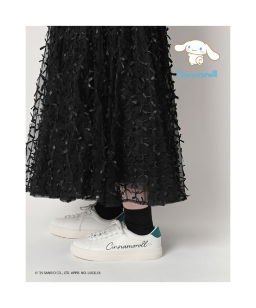 sanrio(サンリオ)の「sanrio/サンリオ シンプル ロゴ入りスニーカー 「ハローキティ、マイメロディ、シナモロール、クロミ」(スニーカー・レディース・ブラック/ピンク/グリーン/パープル/ブラック系その他/イエロー・23.0cm/23.5cm/24.0cm/24.5cm/22.5cm)」の4枚目の写真