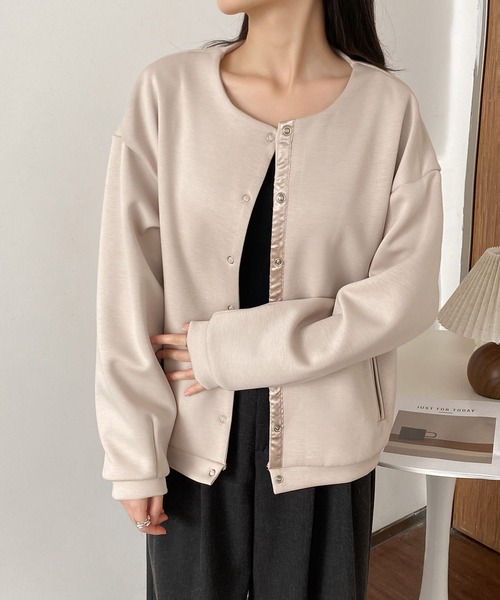 MAISON DE THERESE(メゾン ド テレーズ)の「ルーズフィットのベーシックジャケット(テーラードジャケット・レディース・ベージュ/ブラック/アイボリー・M)」の3枚目の写真