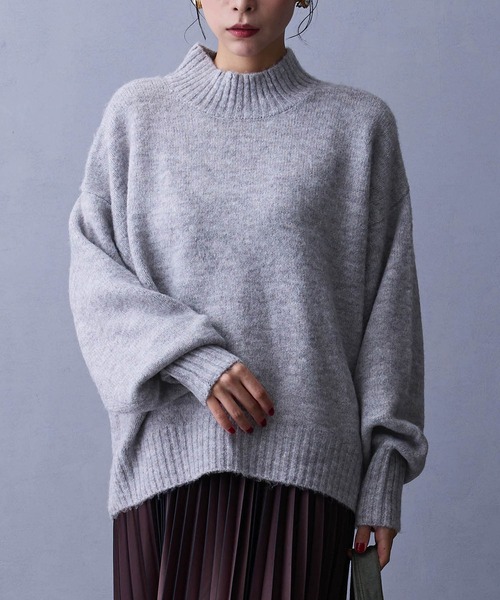 NICOLE white（ニコルホワイト）の「ハイネックニットプルオーバー（ニット/セーター・レディース・グリーン/ブラック/オフホワイト/グレー・FREE）」の3枚目の写真