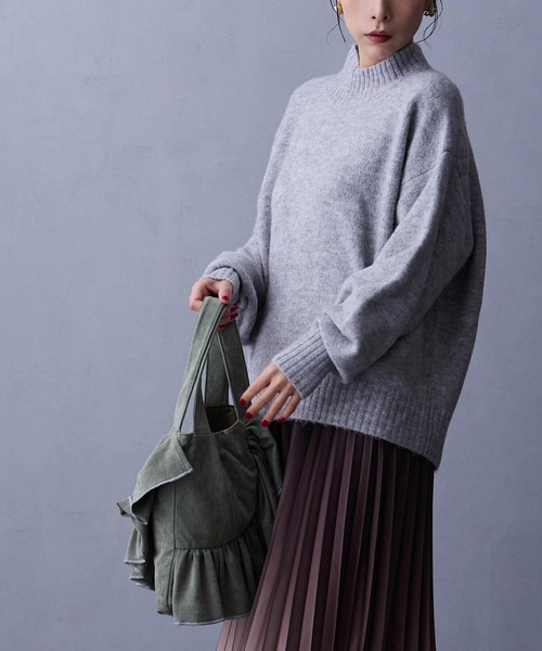 NICOLE white（ニコルホワイト）の「ハイネックニットプルオーバー（ニット/セーター・レディース・グリーン/ブラック/オフホワイト/グレー・FREE）」の6枚目の写真