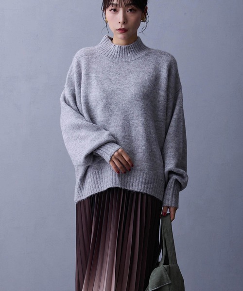 NICOLE white（ニコルホワイト）の「ハイネックニットプルオーバー（ニット/セーター・レディース・グリーン/ブラック/オフホワイト/グレー・FREE）」の12枚目の写真