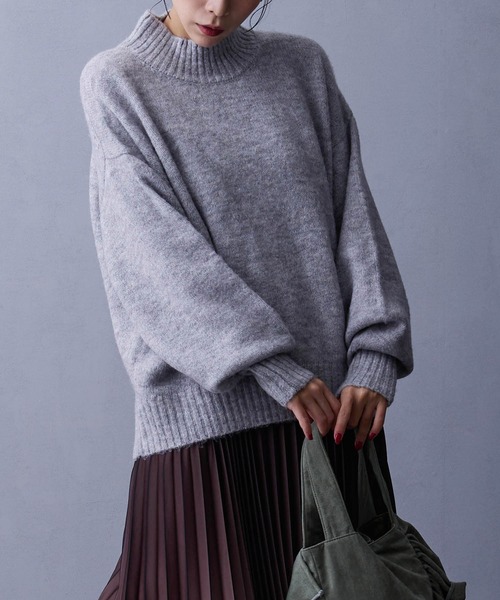 NICOLE white（ニコルホワイト）の「ハイネックニットプルオーバー（ニット/セーター・レディース・グリーン/ブラック/オフホワイト/グレー・FREE）」の5枚目の写真