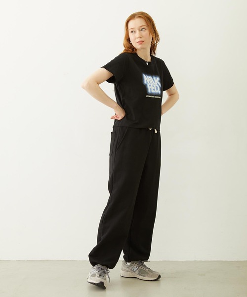 MILKFED.(ミルクフェド)の「GLITTER HALFTONE LOGO COMPACT S/S TEE(Tシャツ/カットソー・レディース・ライトピンク/ブラック/ホワイト・M/S)」の7枚目の写真