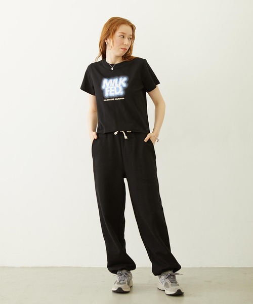 MILKFED.(ミルクフェド)の「GLITTER HALFTONE LOGO COMPACT S/S TEE(Tシャツ/カットソー・レディース・ライトピンク/ブラック/ホワイト・M/S)」の9枚目の写真