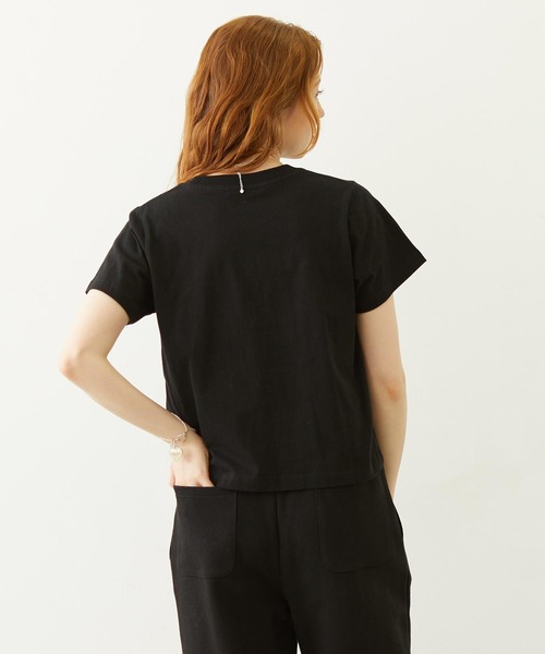 MILKFED.(ミルクフェド)の「GLITTER HALFTONE LOGO COMPACT S/S TEE(Tシャツ/カットソー・レディース・ライトピンク/ブラック/ホワイト・M/S)」の5枚目の写真