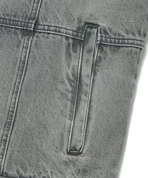 WKNDRS(ウィーキャンドース)の「PATCH WORK DENIM VEST (GREY)(ベスト・レディース・その他・MEDIUM/LARGE)」の5枚目の写真