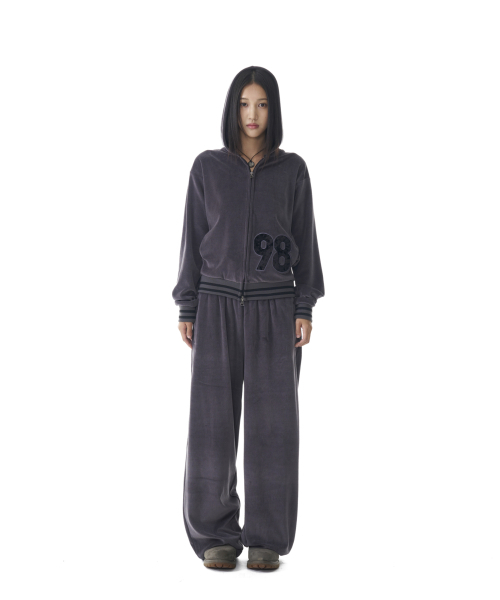 AAKAM(アーカム)の「98 Patch Velour Zip-Up Hoodie (Dark Gray)(パーカー・レディース・その他・2)」の5枚目の写真