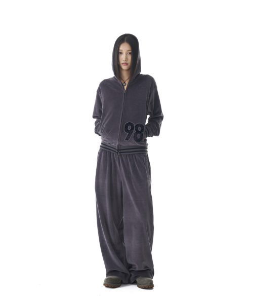 AAKAM(アーカム)の「98 Patch Velour Zip-Up Hoodie (Dark Gray)(パーカー・レディース・その他・2)」の7枚目の写真