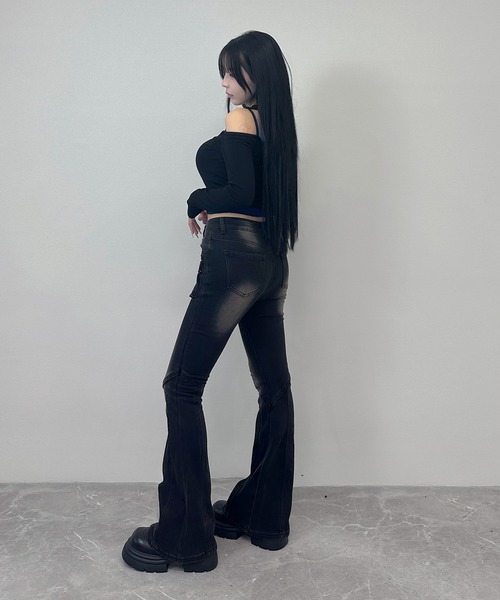 FOLLOWIN（フォロウィン）の「【裏起毛】フロントポケットフェードフレアデニムパンツ（デニムパンツ・レディース・ブルー/ブラック・SMALL/MEDIUM/LARGE）」の7枚目の写真
