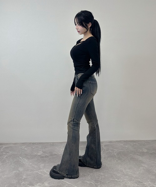FOLLOWIN（フォロウィン）の「【裏起毛】フロントポケットフェードフレアデニムパンツ（デニムパンツ・レディース・ブルー/ブラック・SMALL/MEDIUM/LARGE）」の10枚目の写真