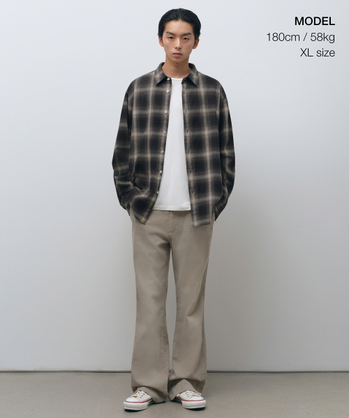 MUSINSA STANDARD（ムシンサスタンダード）の「リラックスドフランネルオンブレチェックシャツ[ブラック/アイボリー]（シャツ/ブラウス・メンズ・その他・SMALL/MEDIUM/LARGE/X-LARGE/XX-LARGE）」の4枚目の写真