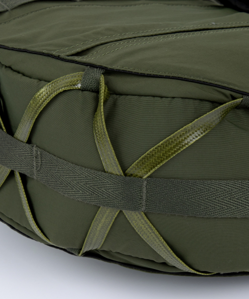IUGAMAKARAS（イウガマカラス）の「Taped Shoulder Bag (Khaki)（ショルダーバッグ・レディース・その他・FREE）」の12枚目の写真