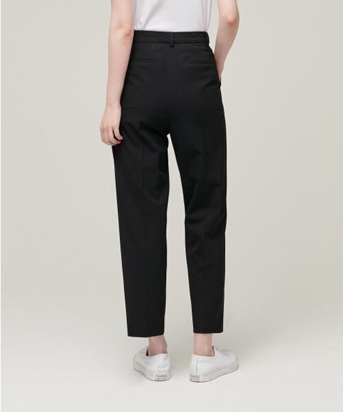 MUSINSA STANDARD WOMAN（ムシンサスタンダードウーマン）の「レディースバギーテーパード隠しバンディングスラックス[ブラック]（スラックス・レディース・その他・34/32/30/31/24/25/26/27/28/29）」の2枚目の写真