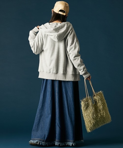 GEVS.（ジェイヴィス）の「デニムVネックワンピース＜大きいサイズ有＞GEVS.（ワンピース・レディース・ブルー系/ネイビー系・5L/4L/3L/LL/L/M）」の10枚目の写真