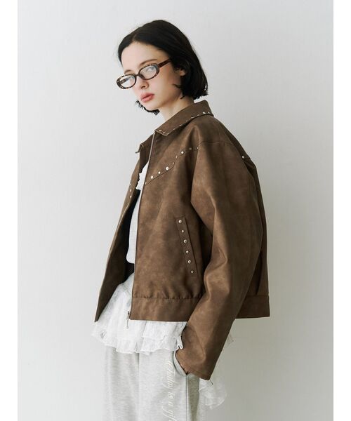 jouetie（ジュエティ）の「フェイクレザースタッズブルゾン（ブルゾン・レディース・ブラック/ブラウン/ピンク・MEDIUM）」の13枚目の写真