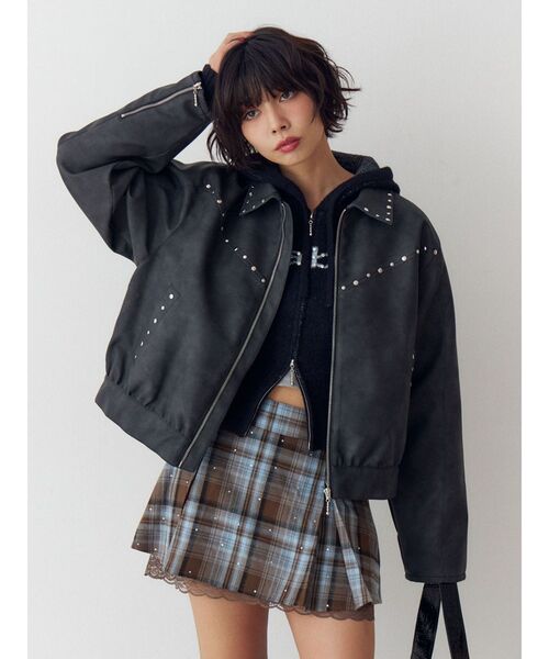 jouetie（ジュエティ）の「フェイクレザースタッズブルゾン（ブルゾン・レディース・ブラック/ブラウン/ピンク・MEDIUM）」の4枚目の写真