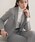 INDIVI�i�C���f�B���B�j�́u�y�E�[�����^�X�[�c�z�e�[���[�h�J���[�W���P�b�g�i�X�[�c�W���P�b�g�j�v�b�O���[�n4