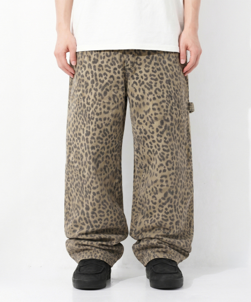 QT8 GARMENTS(キューティーエイトガーメント)の「LB Leopard Carpenter Pants (Beige)(スウェットパンツ・レディース・その他・X-LARGE/MEDIUM/LARGE)」の1枚目の写真