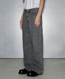 MUILL（ミュール）の「Low rise wide denim pants - warm gray（デニムパンツ）」