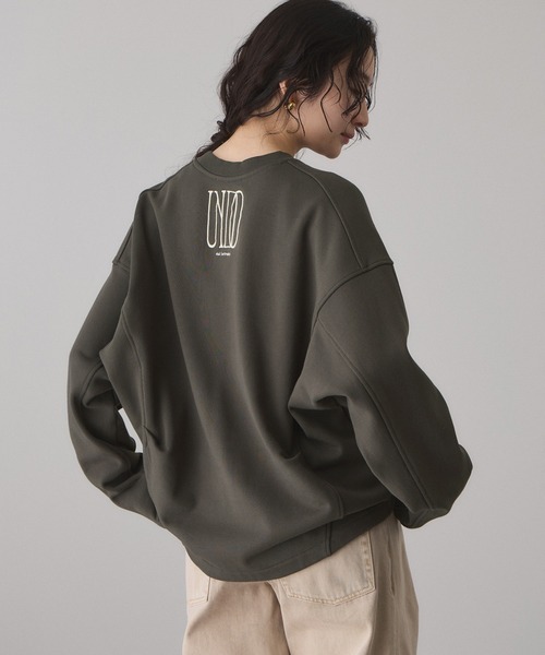 ADAM ET ROPE'(アダムエロペ)の「【サステナブル】ロゴフォルムスウェット(スウェット・レディース・チャコールグレー/ホワイト系その他7/ライトグリーン・FREE)」の5枚目の写真