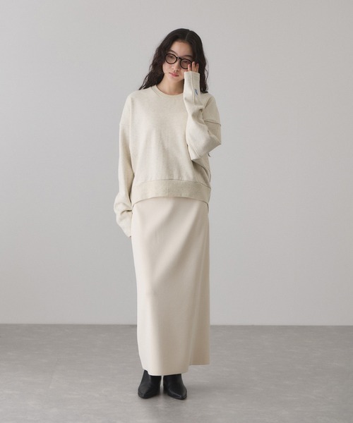 ADAM ET ROPE'(アダムエロペ)の「【サステナブル】ロゴフォルムスウェット(スウェット・レディース・チャコールグレー/ホワイト系その他7/ライトグリーン・FREE)」の9枚目の写真