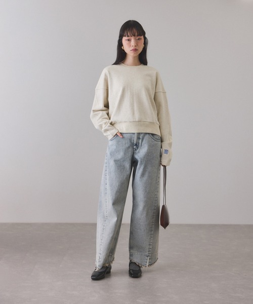 ADAM ET ROPE'(アダムエロペ)の「【サステナブル】ロゴフォルムスウェット(スウェット・レディース・チャコールグレー/ホワイト系その他7/ライトグリーン・FREE)」の11枚目の写真