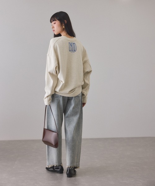 ADAM ET ROPE'(アダムエロペ)の「【サステナブル】ロゴフォルムスウェット(スウェット・レディース・チャコールグレー/ホワイト系その他7/ライトグリーン・FREE)」の12枚目の写真