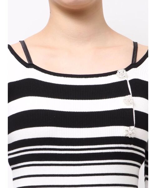 MERCURYDUO（マーキュリーデュオ）の「サイドビジューボタンパフスリーブニット（ニット/セーター・レディース・フレッシュイエロー/その他1/ネイビー・FREE）」の12枚目の写真