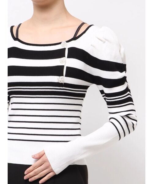 MERCURYDUO（マーキュリーデュオ）の「サイドビジューボタンパフスリーブニット（ニット/セーター・レディース・フレッシュイエロー/その他1/ネイビー・FREE）」の13枚目の写真