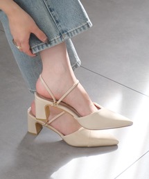 AmiAmi（アミアミ）の「2WAY ポインテッドトゥミュール（サンダル）」