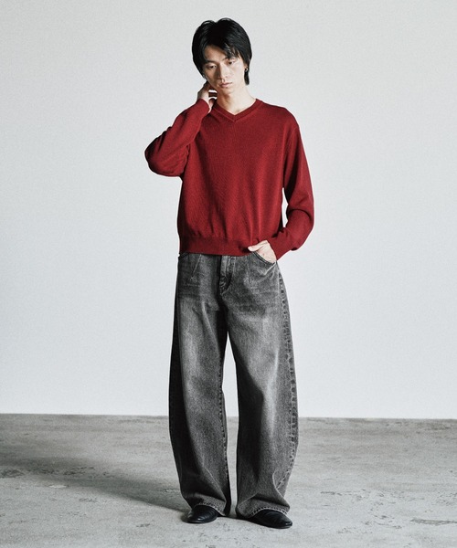 WYM LIDNM(ウィム バイ リドム)の「SILK BLEND V-NECK KNIT(ニット/セーター・メンズ・オフホワイト/アッシュブラウン/レッド/チャコール・S/L/M)」の11枚目の写真