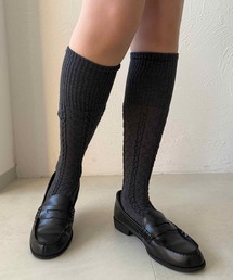 kutir（クティール）の「kutirlune／ケーブル編みハイソックス（ソックス/靴下）」