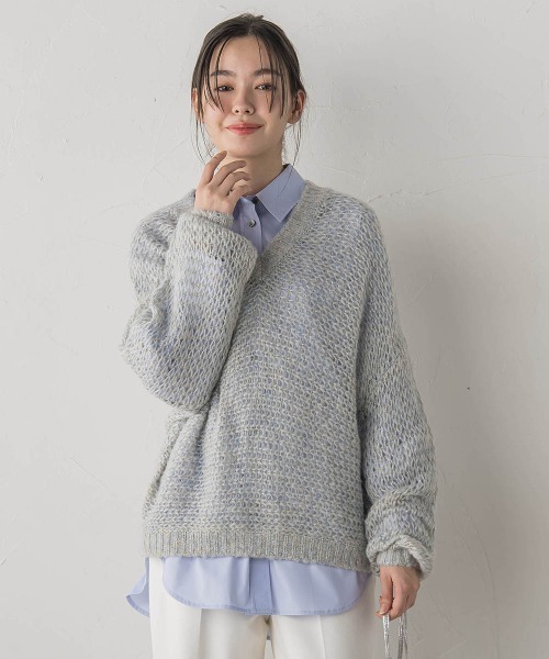 Droite lautreamont(ドロワットロートレアモン)の「【WEB限定】モヘヤラメVネックショートプルオーバー≪手洗い可能≫(ニット/セーター・レディース・オフホワイト/ライトグレー・M)」の4枚目の写真