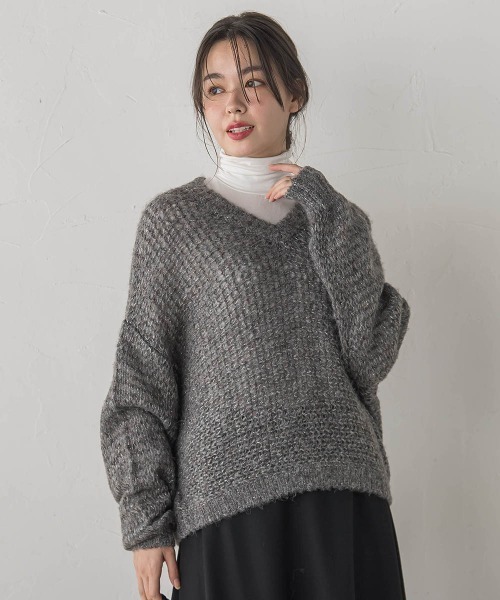 Droite lautreamont(ドロワットロートレアモン)の「【WEB限定】モヘヤラメVネックショートプルオーバー≪手洗い可能≫(ニット/セーター・レディース・オフホワイト/ライトグレー・M)」の11枚目の写真