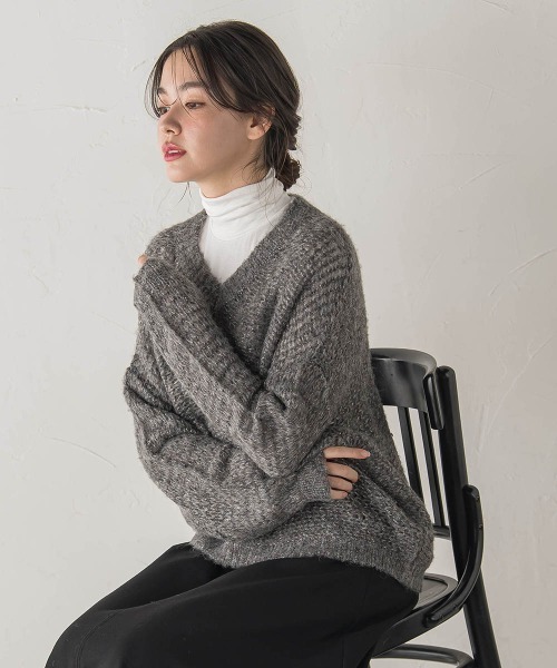 Droite lautreamont(ドロワットロートレアモン)の「【WEB限定】モヘヤラメVネックショートプルオーバー≪手洗い可能≫(ニット/セーター・レディース・オフホワイト/ライトグレー・M)」の16枚目の写真