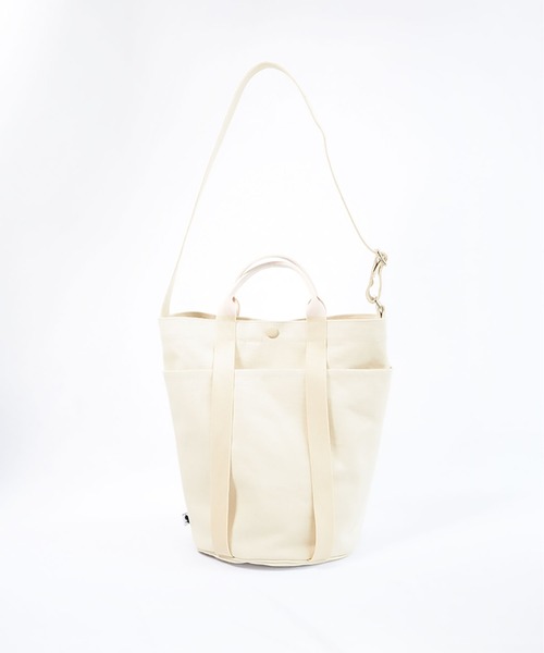 uil [aul]（アウル）の「Alle TOTE & SHOULDER MEDIUM（ショルダーバッグ・レディース・Black/キナリ・FREE）」の2枚目の写真