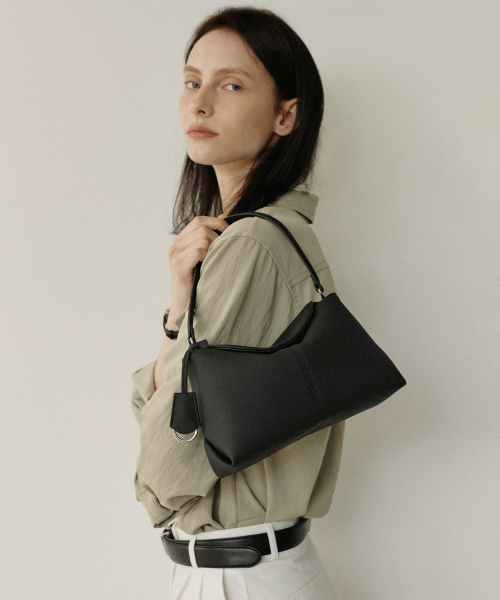 MOREMORR(モアモル)の「MOVO BAG _ブラックミニバッグ3way(ショルダーバッグ・レディース・ブラック・FREE)」の8枚目の写真